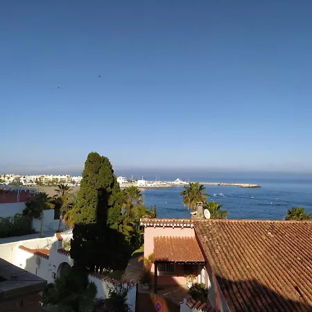 Bonito Al Lado De La Playa Con Vistas Al Mar